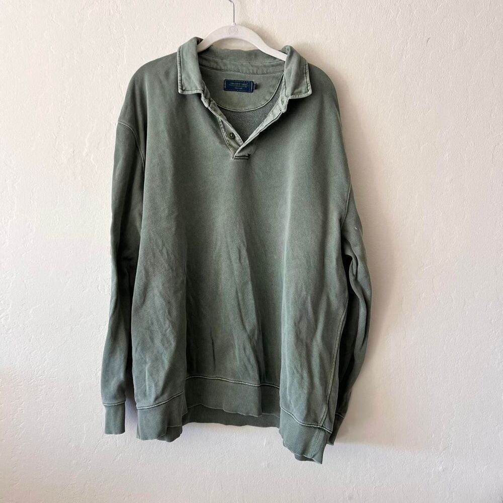 Vineyard-vines Men's Green and Khaki Sweatshirt
